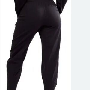 Free People Movement Cropped Leggings. Size Medium